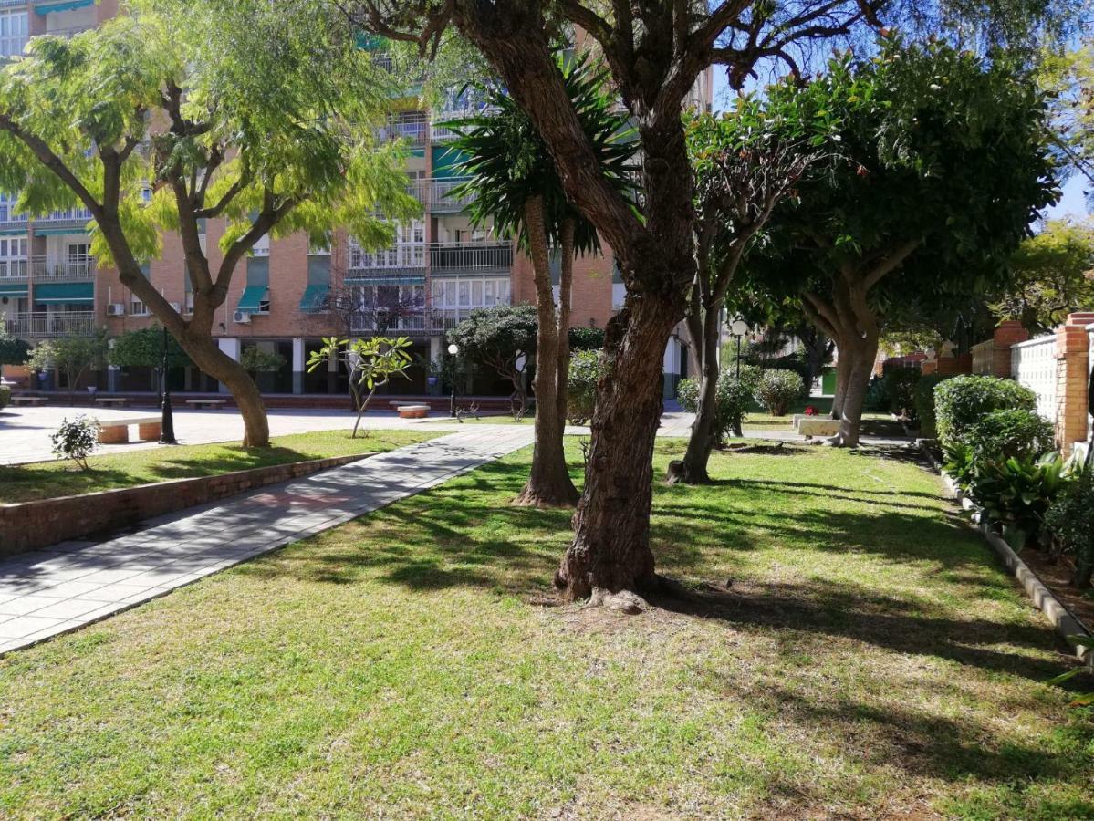 Apartamento Aurora Malaga Zewnętrze zdjęcie