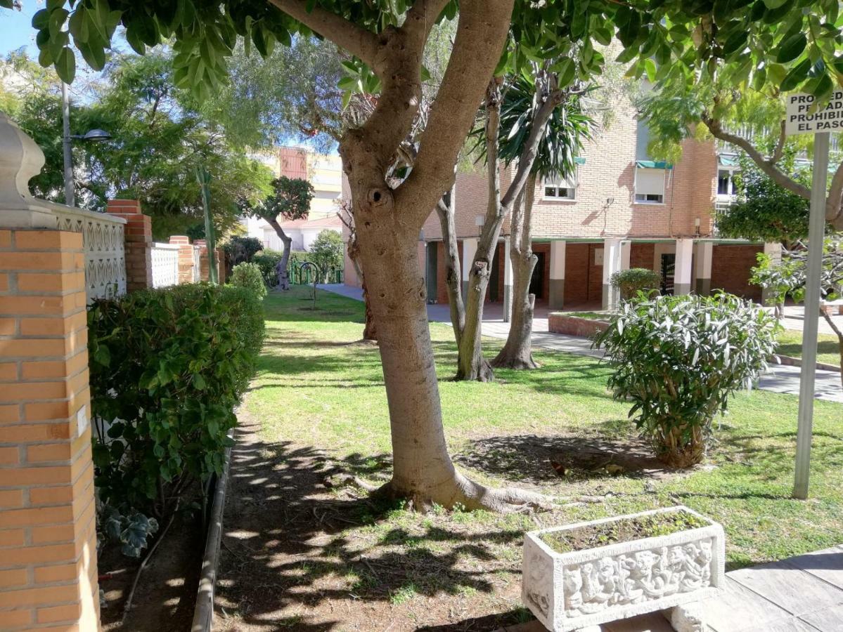 Apartamento Aurora Malaga Zewnętrze zdjęcie