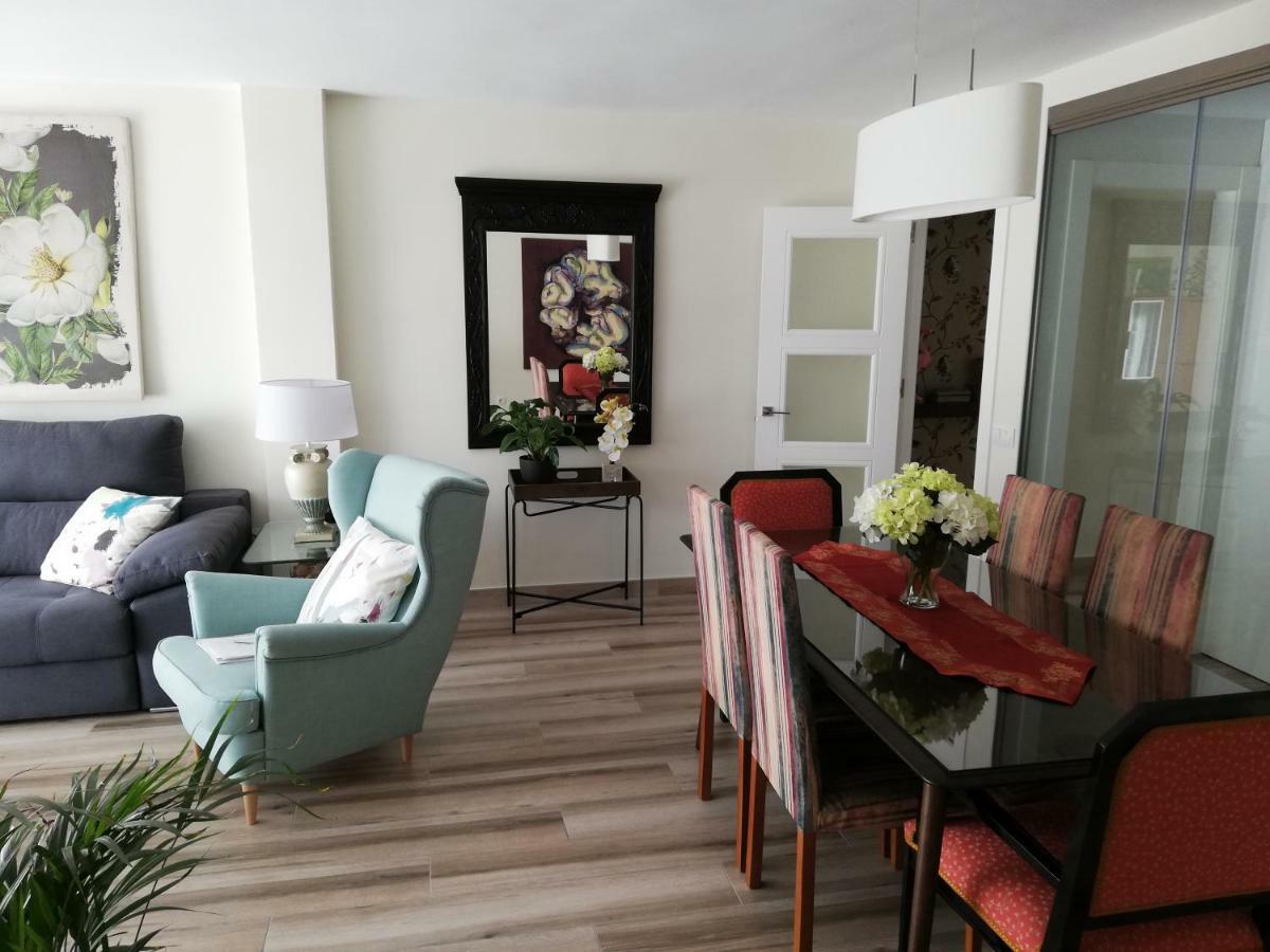 Apartamento Aurora Malaga Zewnętrze zdjęcie