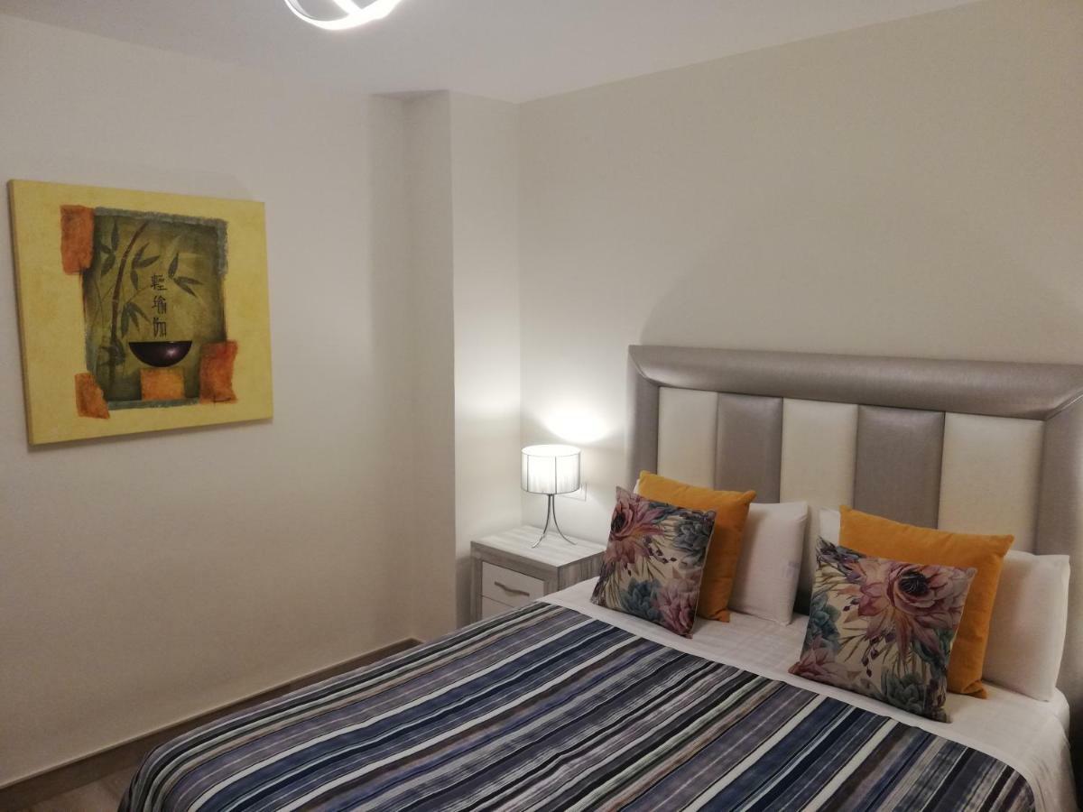 Apartamento Aurora Malaga Zewnętrze zdjęcie